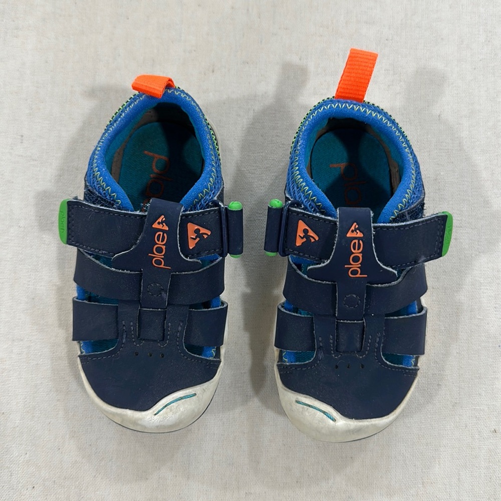 Plae Sam shoes size 7